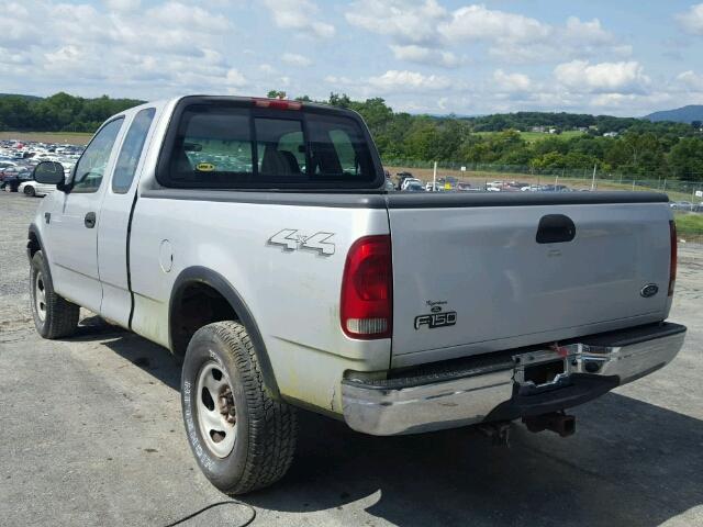 1FTRX18W22NB15576 - 2002 FORD F150 SILVER photo 3