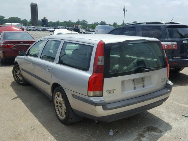 YV1SW59V042429677 - 2004 VOLVO V70 FWD SILVER photo 3