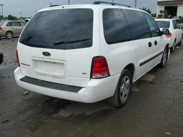 2FMZA516X4BA39697 - 2004 FORD FREESTAR S WHITE photo 4