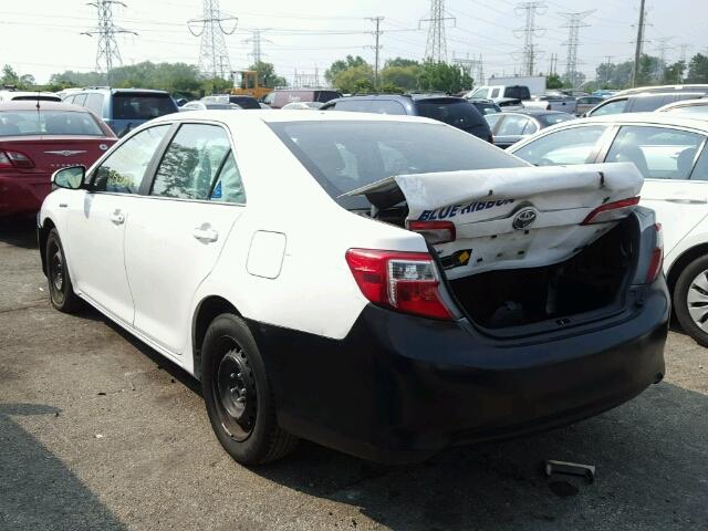 4T1BD1FK9EU109595 - 2014 TOYOTA CAMRY HYBR WHITE photo 3