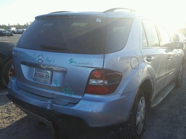 4JGBB22E78A302006 - 2008 MERCEDES-BENZ ML 320 CDI SILVER photo 4