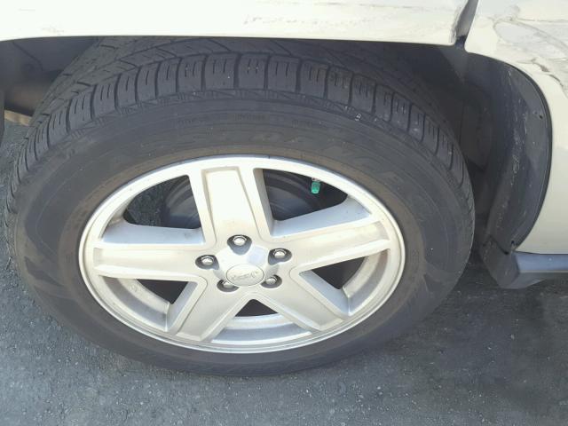 1J8FT47W58D727618 - 2008 JEEP COMPASS SP SILVER photo 9