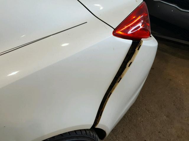 2G4GV5GV5D9236603 - 2013 BUICK REGAL GS Blanc photo 9