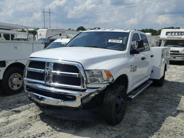 3C7WRSCLXJG159674 - 2018 RAM 3500 WHITE photo 2