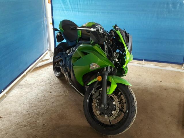 JKAEXEE12CDA07767 - 2012 KAWASAKI EX650 EC GREEN photo 1