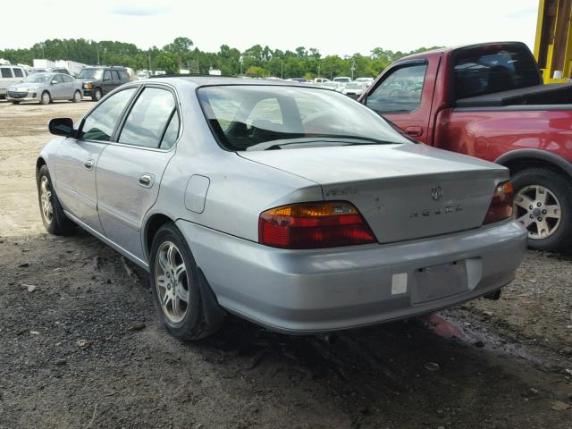 19UUA5668YA017014 - 2000 ACURA 3.2TL SILVER photo 3