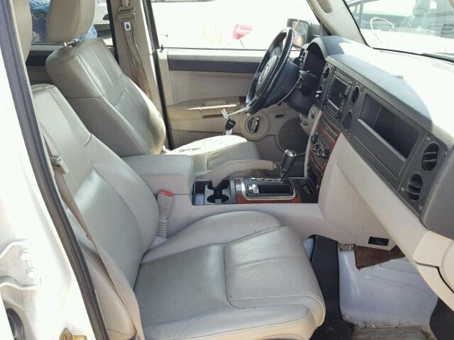 1J8HG58N16C178771 - 2006 JEEP COMMANDER WHITE photo 5