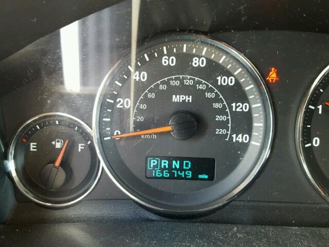 1J8HG58N16C178771 - 2006 JEEP COMMANDER WHITE photo 8