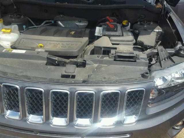 1C4NJDBB3GD535688 - 2016 JEEP COMPASS SP CHARCOAL photo 7