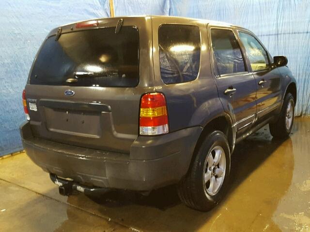 1FMCU02Z06KC62557 - 2006 FORD ESCAPE XLS GRAY photo 4