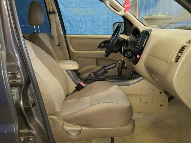 1FMCU02Z06KC62557 - 2006 FORD ESCAPE XLS GRAY photo 5