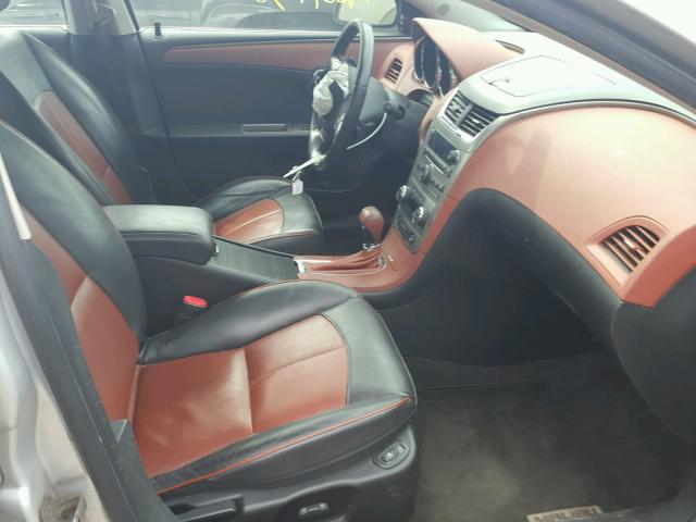 1G1ZK57779F179626 - 2009 CHEVROLET MALIBU LTZ 银色 照片 5