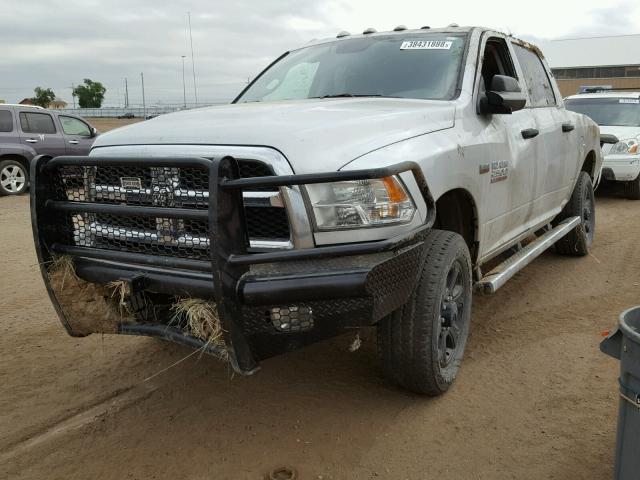 3C6UR5CJ2GG362689 - 2016 RAM 2500 ST WHITE photo 2