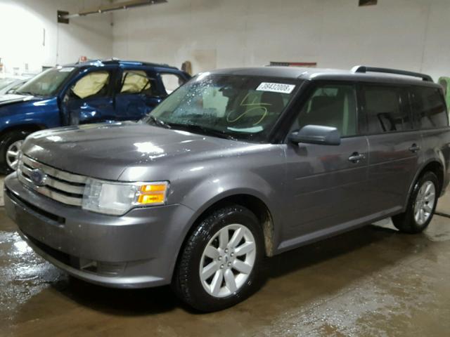 2FMDK51C69BA14140 - 2009 FORD FLEX SE GRAY photo 2