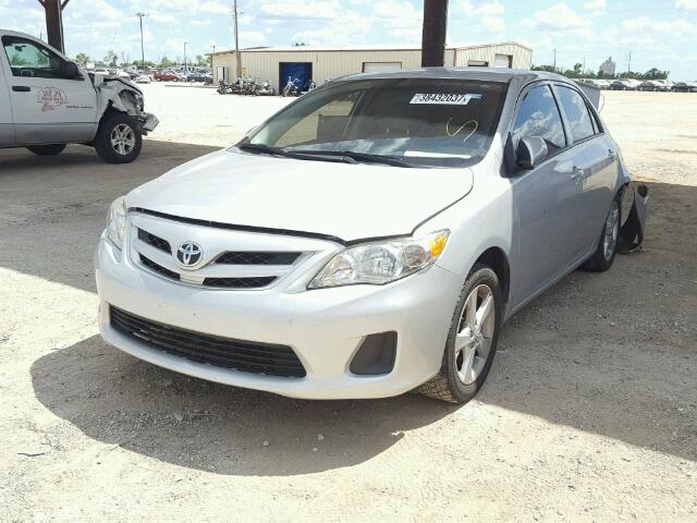 5YFBU4EE4DP191460 - 2013 TOYOTA COROLLA BA SILVER photo 2