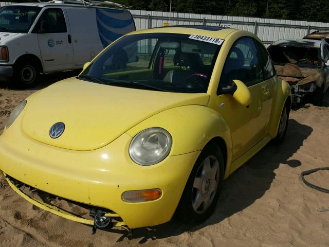 3VWDC21C41M405755 - 2001 VOLKSWAGEN NEW BEETLE ყვითელი ფოტო 2