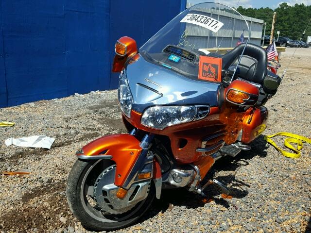 1HFSC47082A100279 - 2002 HONDA GL1800 ORANGE photo 2