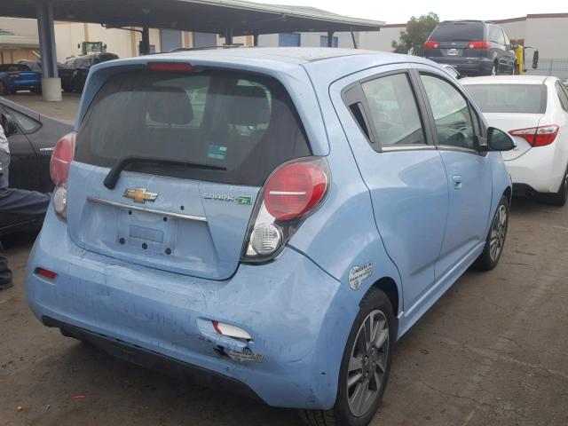 KL8CK6S09GC639793 - 2016 CHEVROLET SPARK EV 1 BLUE photo 4