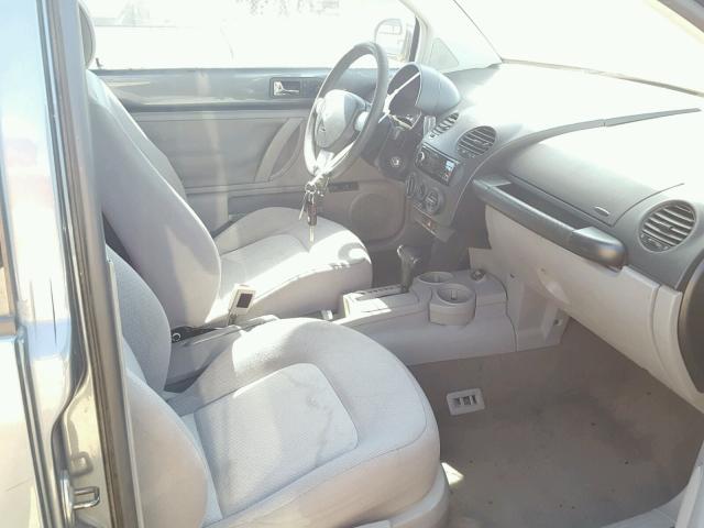 3VWBK21C03M434991 - 2003 VOLKSWAGEN NEW BEETLE 石墨色 照片 5