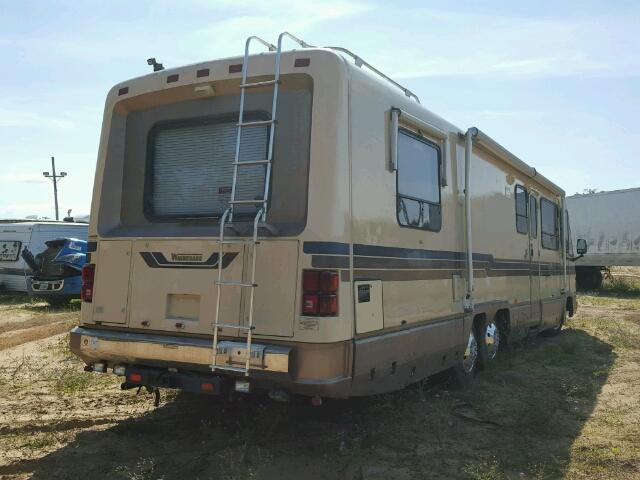 1GBKP37W7K3331731 - 1990 WINNEBAGO P30 TAN photo 4