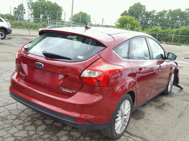 1FADP3N27DL142932 - 2013 FORD FOCUS TITA RED photo 4