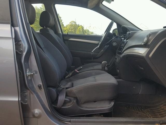 KL1TD566X8B086063 - 2008 CHEVROLET AVEO BASE Gris photo 5