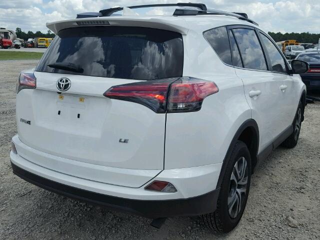 JTMZFREV6JJ725970 - 2018 TOYOTA RAV4 LE WHITE photo 4