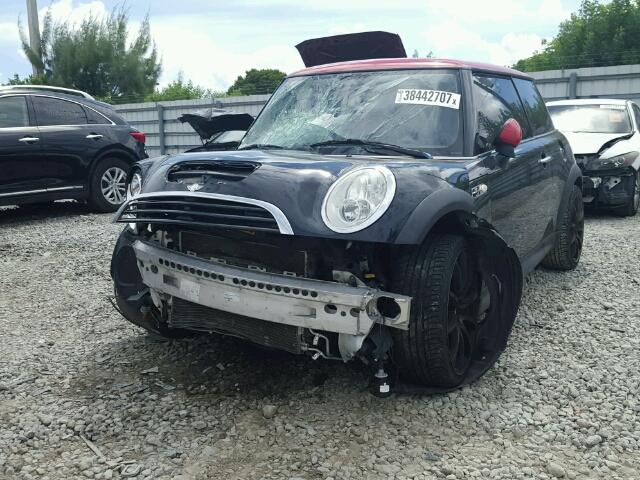 WMWRE33556TJ48327 - 2006 MINI COOPER S BLACK photo 2