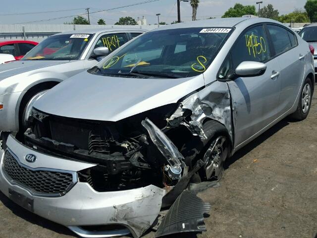 KNAFK4A66G5515836 - 2016 KIA FORTE SILVER photo 2