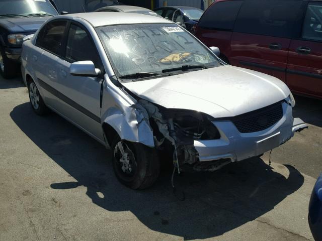 KNADE123586321795 - 2008 KIA RIO BASE SILVER photo 1