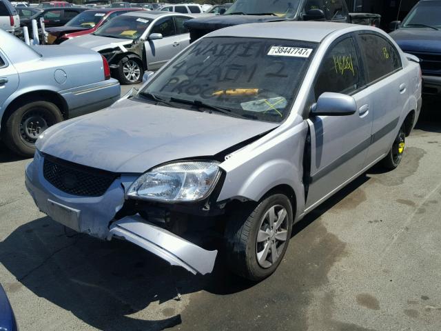 KNADE123586321795 - 2008 KIA RIO BASE SILVER photo 2