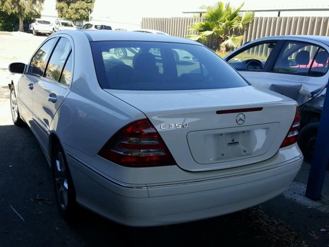 WDBRF56H17F877635 - 2007 MERCEDES-BENZ C 350 WHITE photo 3