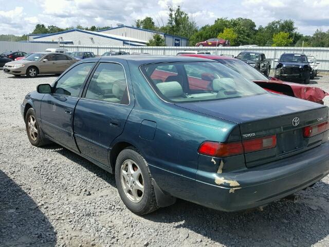 JT2BG22K4W0151228 - 1998 TOYOTA CAMRY CE GREEN photo 3