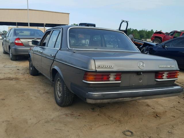 WDBAB33A3EA084982 - 1984 MERCEDES-BENZ 300 DT SILVER photo 3