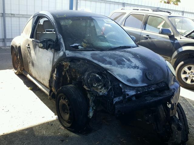 3VWBK21CX4M401384 - 2004 VOLKSWAGEN NEW BEETLE ლურჯი ფოტო 1