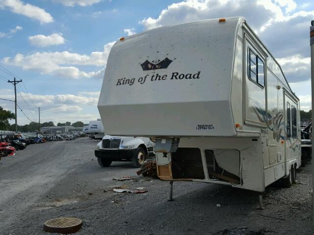 1DRMF3128TB050863 - 1996 KING 5TH WHEEL WHITE photo 2