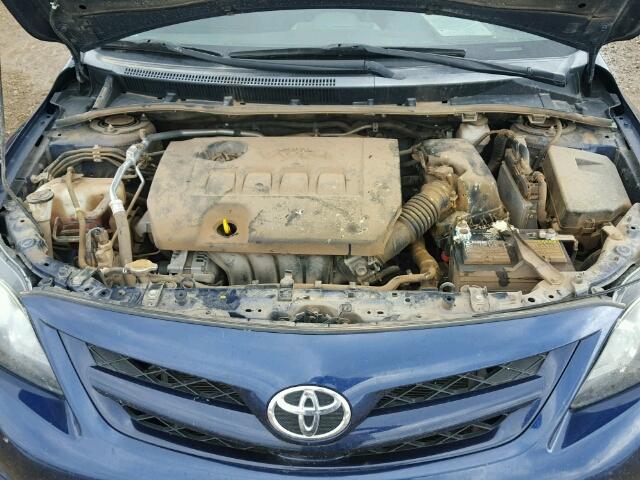 5YFBU4EEXDP126676 - 2013 TOYOTA COROLLA BLUE photo 7