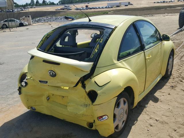 3VWCC21C21M407581 - 2001 VOLKSWAGEN NEW BEETLE YELLOW photo 4