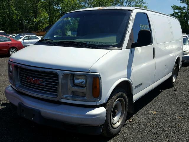 1GTFG25M3Y1901575 - 2000 GMC SAVANA G25 WHITE photo 2