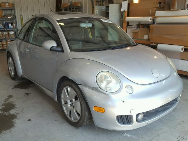 3VWFE31C14M403457 - 2004 VOLKSWAGEN NEW BEETLE 银色 照片 1