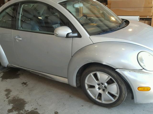 3VWFE31C14M403457 - 2004 VOLKSWAGEN NEW BEETLE 银色 照片 9