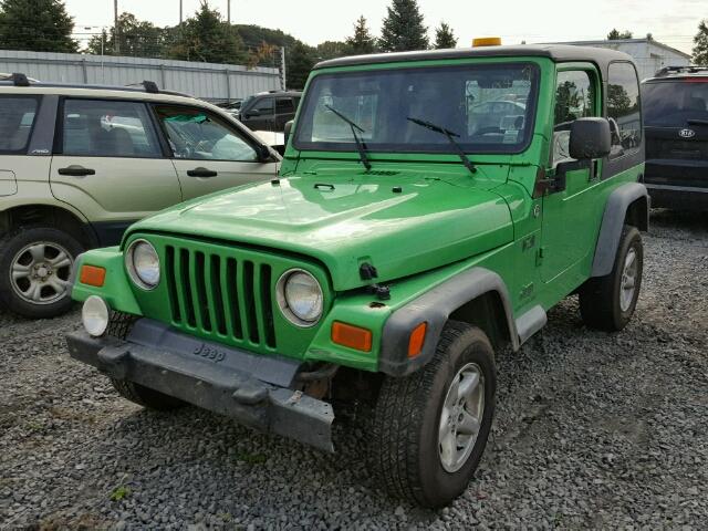 1J4FA39S25P334035 - 2005 JEEP WRANGLER X GREEN photo 2