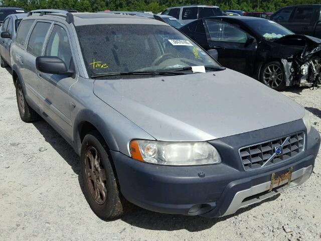 YV4SZ592561242038 - 2006 VOLVO XC70 SILVER photo 1