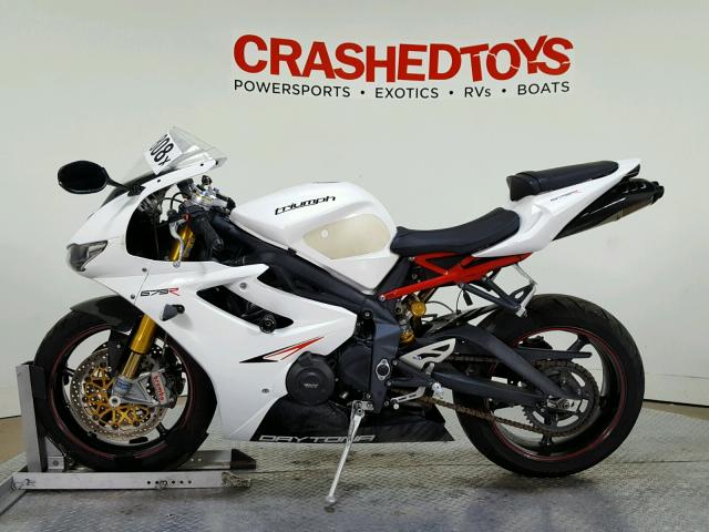 SMTD03NS0BT496739 - 2011 TRIUMPH MOTORCYCLE DAYTONA 67 WHITE photo 5