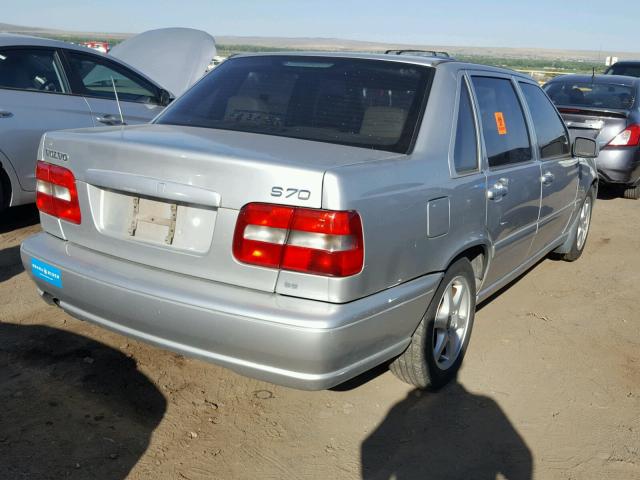 YV1LS61J2Y2672041 - 2000 VOLVO S70 BASE SILVER photo 4