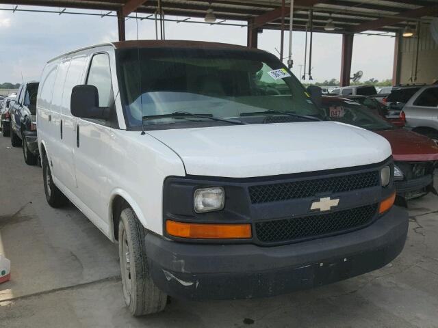 1GCEG15X931169123 - 2003 CHEVROLET EXPRESS G1 WHITE photo 1