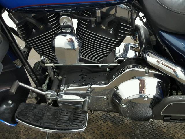 1HD1FCW174Y602548 - 2004 HARLEY-DAVIDSON FLHTCUI BLUE photo 6