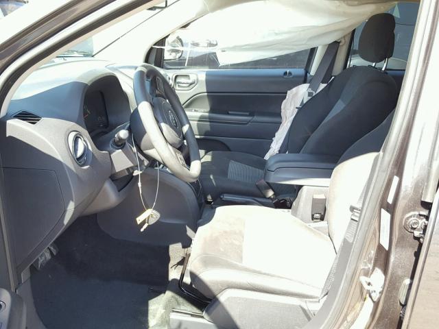 1C4NJDBB3HD142761 - 2017 JEEP COMPASS SP 灰色 照片 5