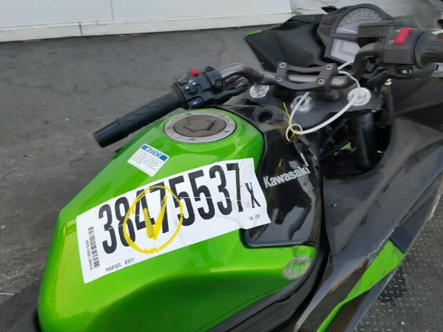 JKAEXEE12GDA22808 - 2016 KAWASAKI EX650 E GREEN photo 5