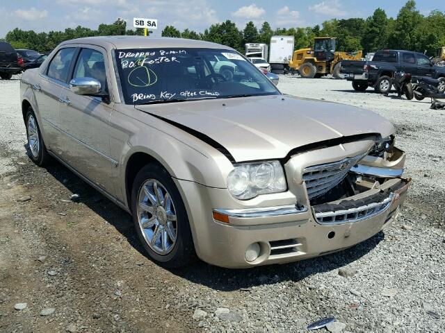 2C3LA63H66H250995 - 2006 CHRYSLER 300C GOLD photo 1